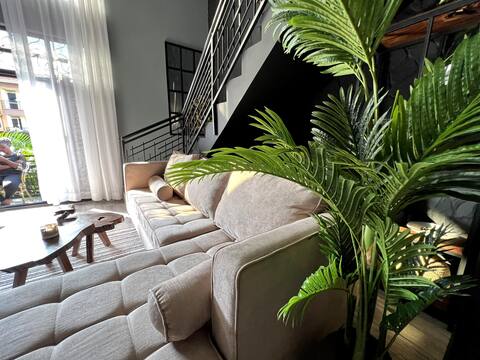 Elegant two bedroom Apartment by Hermie Homes
