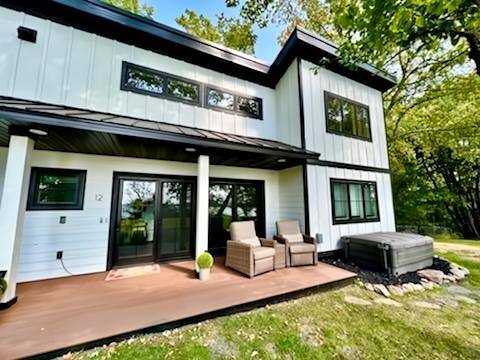 Peaceful Lakeside Getaway! *Spotless* Modern Cabin