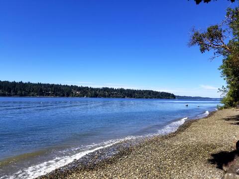 Bainbridge Pebble Garden Villa