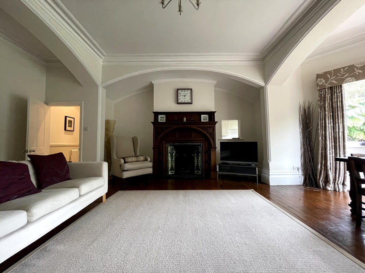 Airbnb performant: Beautiful garden apartment close to The Leas à Folkestone