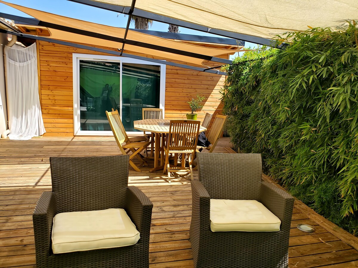 Beliebte Airbnb-Anzeige: cottage close to the sea in La Crau