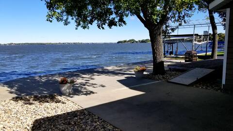 Lakefront Cozy Cabin - Watertown Kampeska