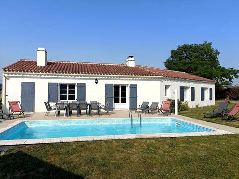 House with heated pool and hot tub