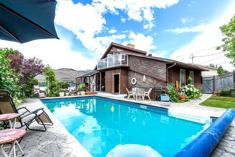 Casa Familia: stunning Lakeview home pool & hottub