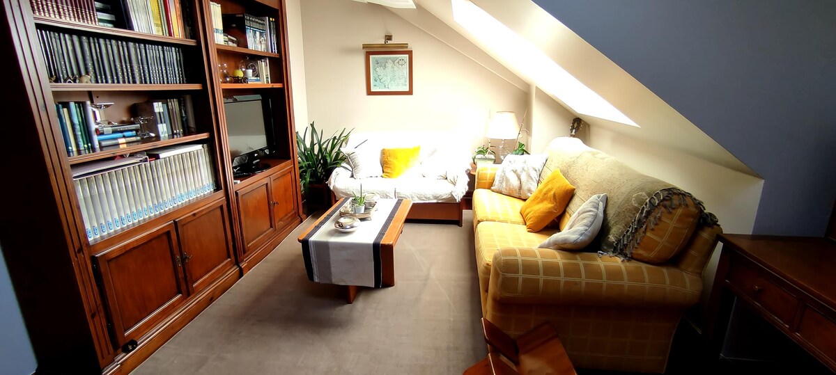 Popular Airbnb listing: Vigo, Centrally located in Rosalía, parking included on holidays in Vigo