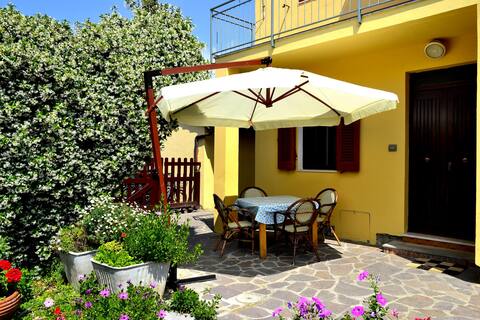 APARTMENT IL TORCHIO (4 people) 700m from the sea