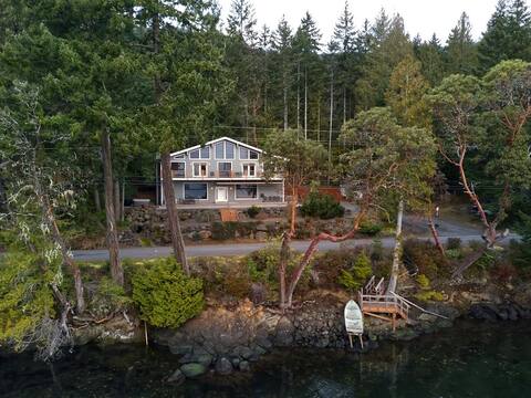Waterfront Hood Canal-Private Beach-Boat-Kayaks