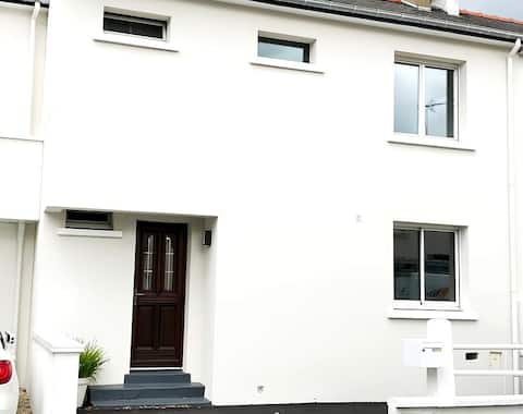 3 bedroom HOUSE with garden in Rennes BRETAGNE