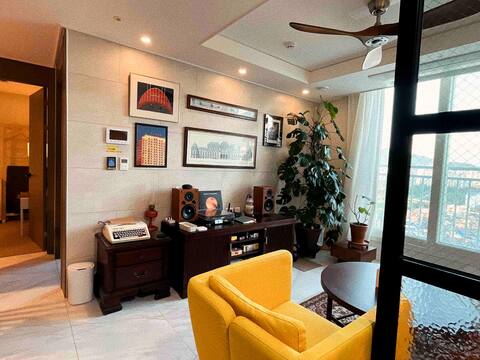 [Rating 5.0] Casa 157 # High-rise Mountain River View # Bedding Laundry every day # Parking fee supp