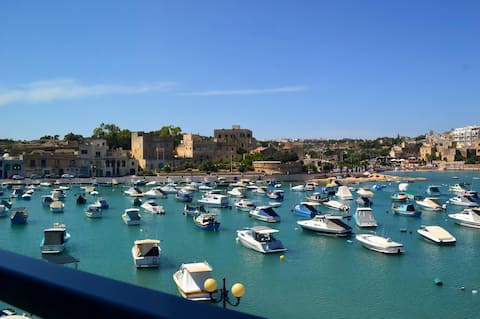 The Boathouse Seafront/ Free Wi-Fi