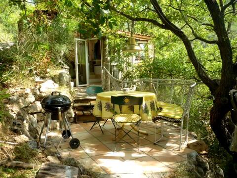 Cicada Lodge in "Cantagal" for 4 pers.