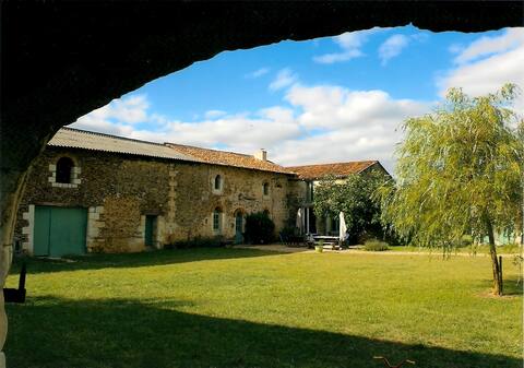 Family home - Futuroscope *** pool 1-10 P