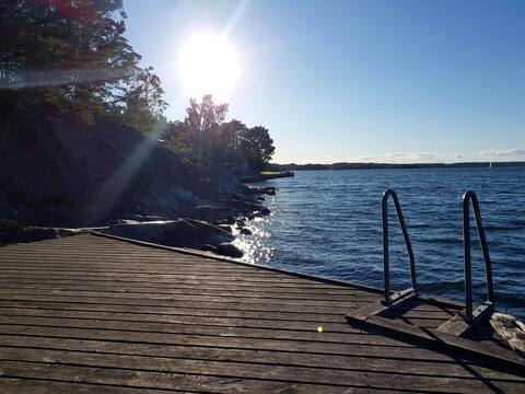 Beachfront villa with access to private dock/jetty