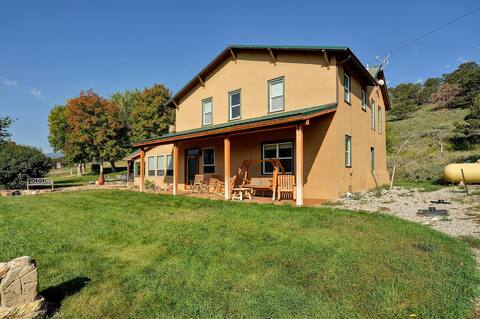 30 Minutes to Monarch, Pet Friendly, Private Home