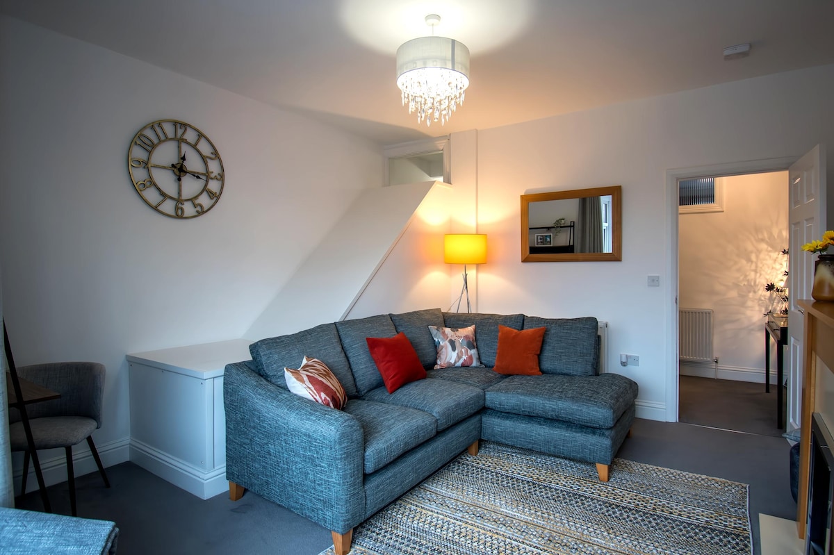 Successful Airbnb property: Beautiful Edwardian 3 bed apartment in Wythall