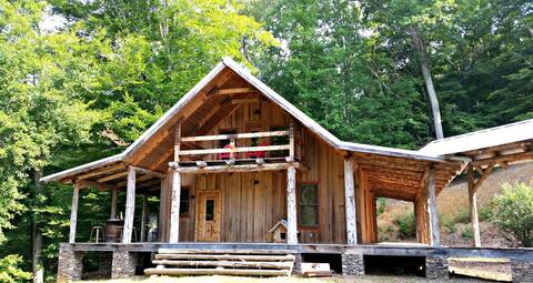 Nature Lover’s Retreat on the River