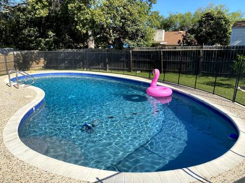 Haven away from home-King bed-Pool