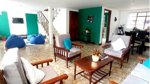 Spacious and Central House (185 M2)5min CentroHistorico