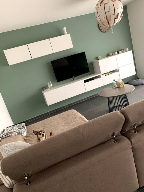 Feelgood apartment with private parking space