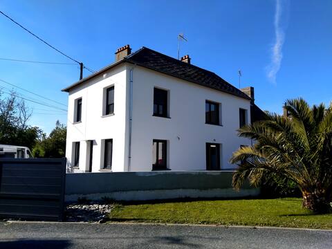 Gite 8 people close to the sea