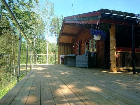 Cabin in peaceful surroundings