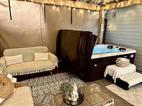 Cosy Cabin with Private Hot tub | Isle of Wight