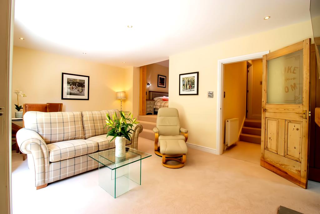 Leistungsstarkes Airbnb: Stunning Riverside Apartment in Knaresborough