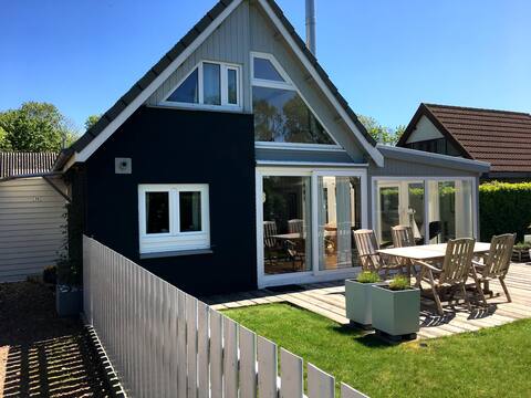 Lovely house in Zeeland with sauna and WiFi