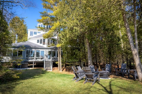 Modern Door County Waterfront House + Hot Tub