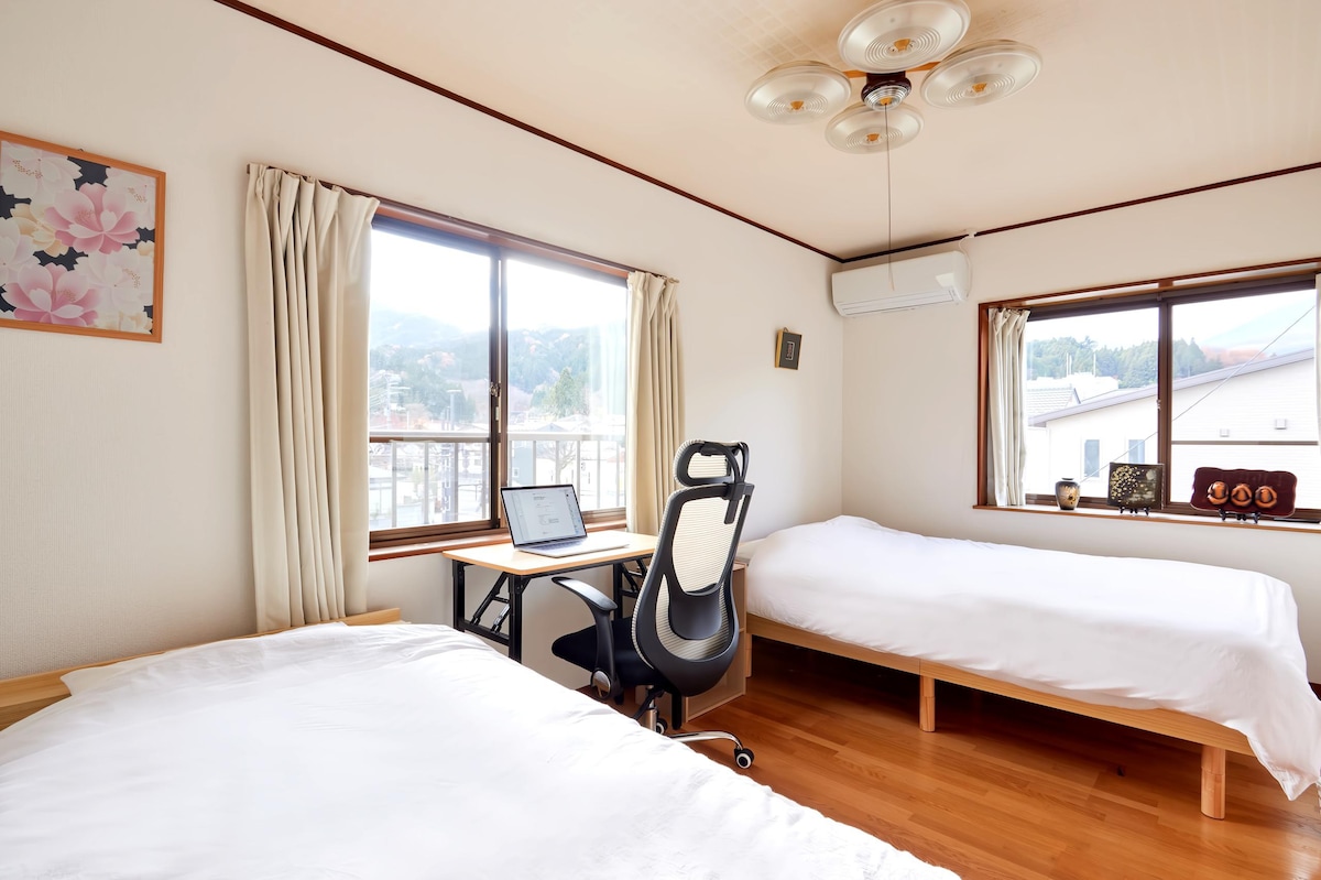 25% discount from 3 nights/Close to World Heritage and Tobu Nikko Station/Full interior of old house