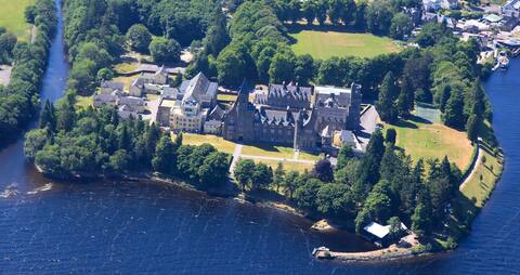 Historic Highland Home on Loch Ness