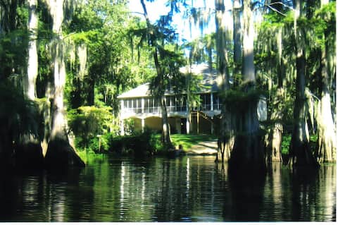 Certain Grace Lakehouse
