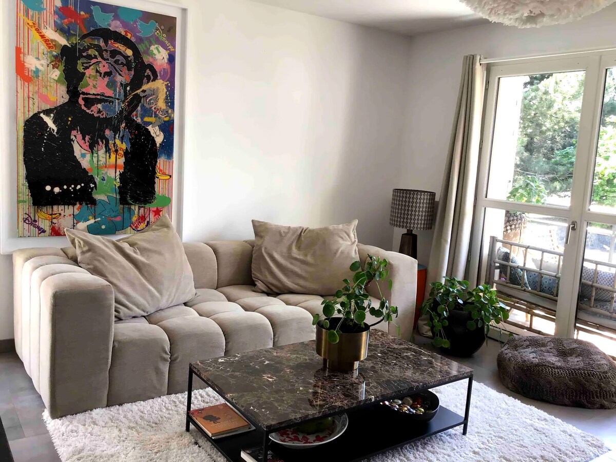 Top performing Airbnb: Apartment de standing in Senlis