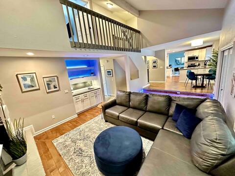 Large & Modern Home w/ Pool & Hot Tub & Fire Pit