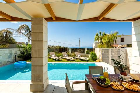 Athena Villa, mythical with Heated pool