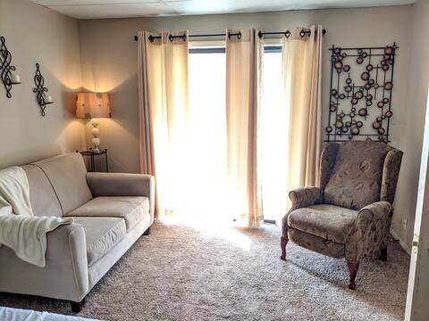 Northland Comfy & Cozy Home, Safe & Walkable Area!