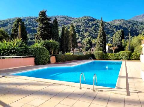 BeautifulT2 with garden. Pool residence,tennis