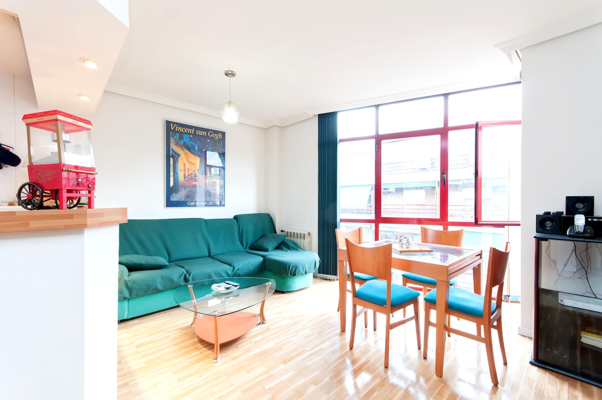 Top Airbnb: Nice flat with garage à Ciudad Lineal