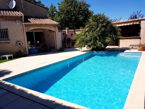 House with pool in Drôme Provençale