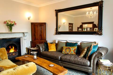 Stunning 1800's Townhouse Dungarvan Town Centre