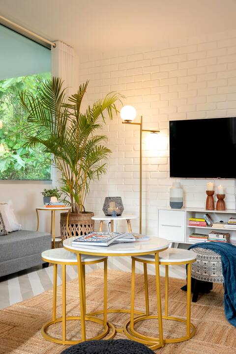 Staymaster Ocean Reef | 2BR | AC | Wi-Fi | Pool
