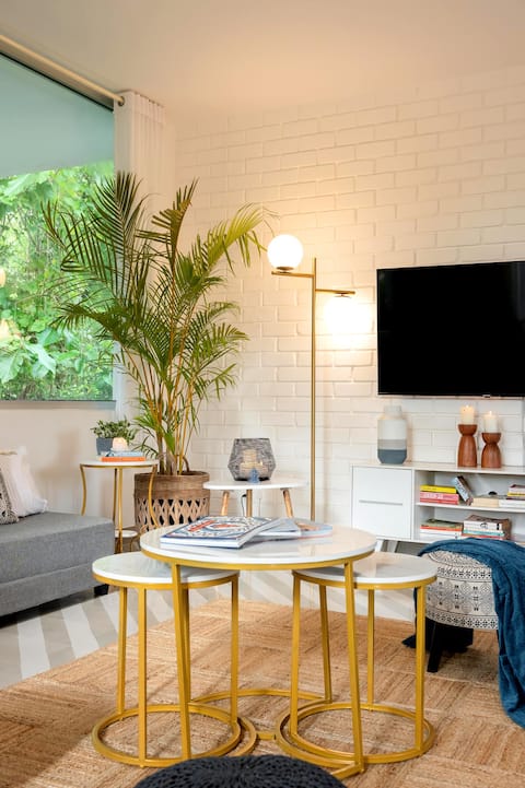 Staymaster Ocean Reef | 2BR | AC | Wi-Fi | Pool
