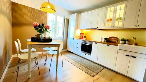 Charming 1-bedroom Boho chic apt with free parking
