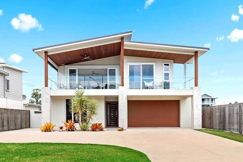 Luxury Family Retreat on the Esplanade