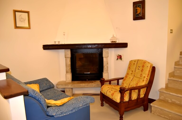 Top performing Airbnb: The house in the village in L'aquila