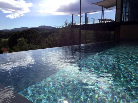 La Passejade, charming house heated pool