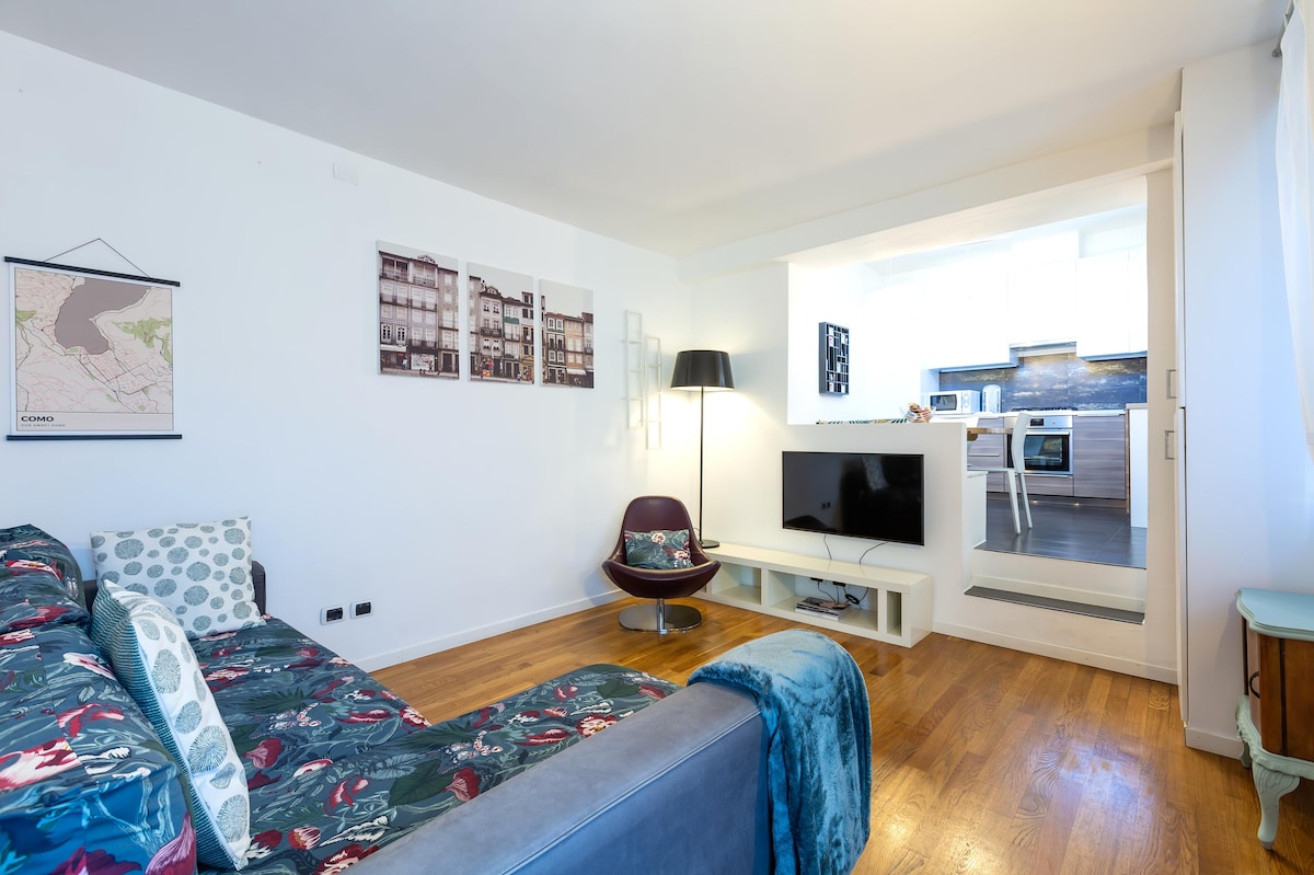 Popular Airbnb listing: Volta City Center Apartment in Como