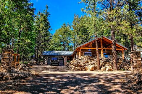 Beautiful Log Cabin at Rock Creek Reservoir