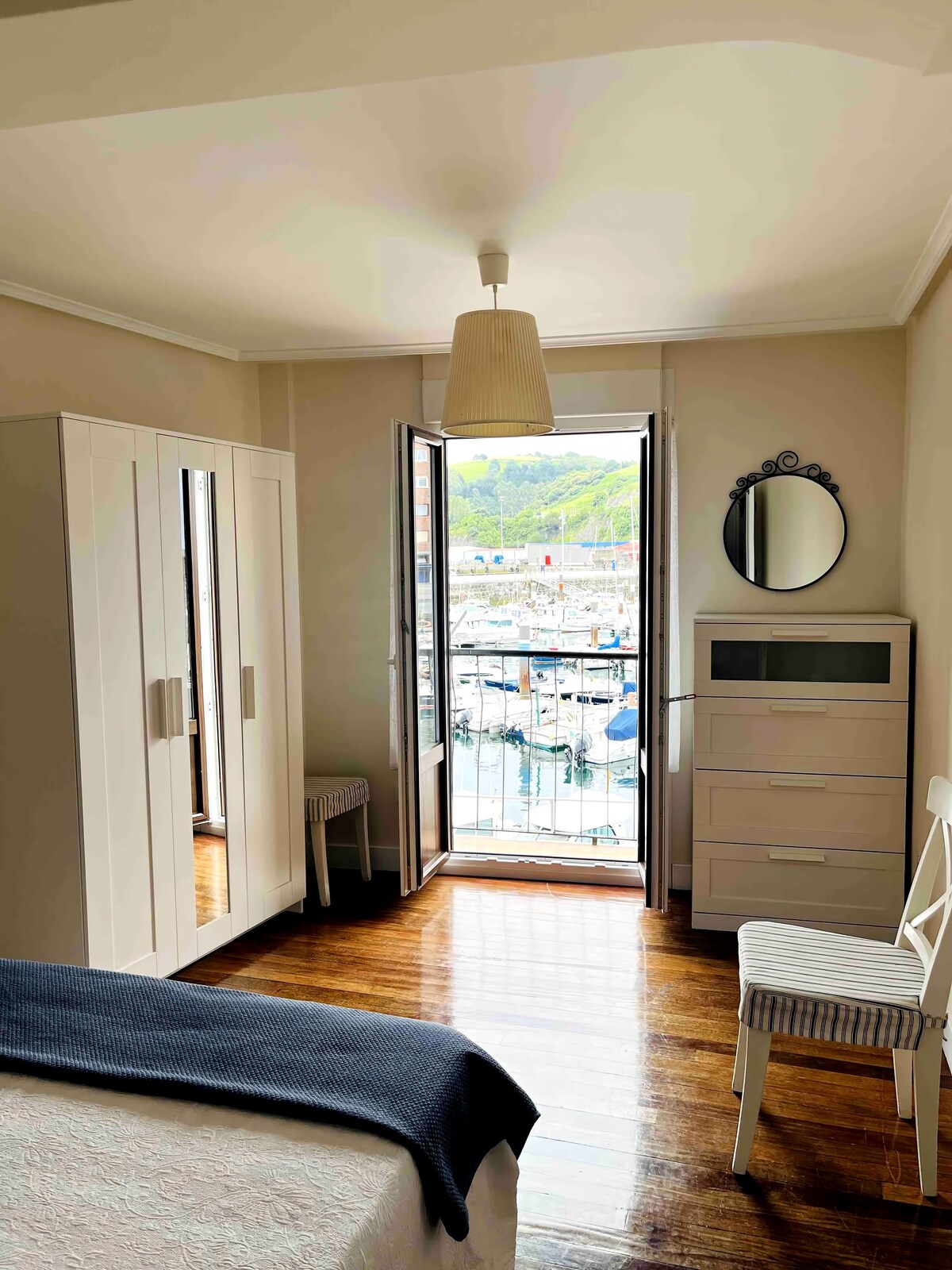 Top Airbnb: Harbor View Apartment in Bermeo