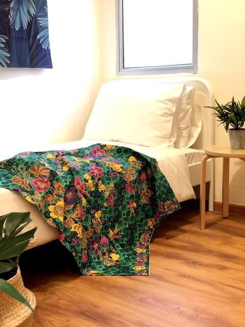 BK Hostel @ City Centre Room D - Single Room